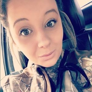 Meet your Posher, Tisha